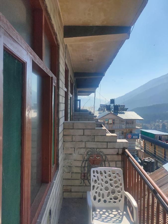 Roop Mountain Homestay Manāli Exterior foto